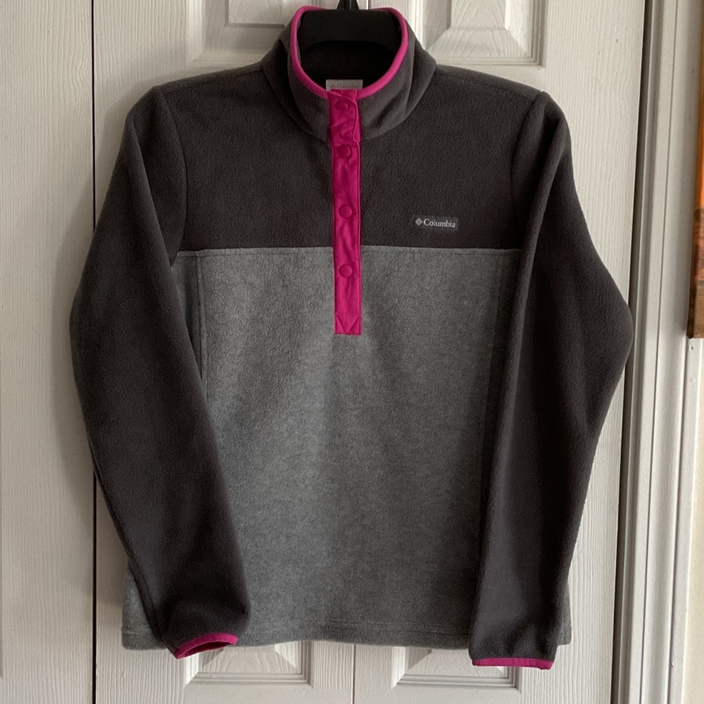 Columbia Charcoal and Light Gray Fleece with Pink Snap Placket